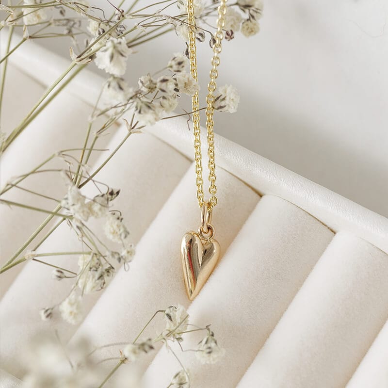 Kultainen riipus, mini Stiina