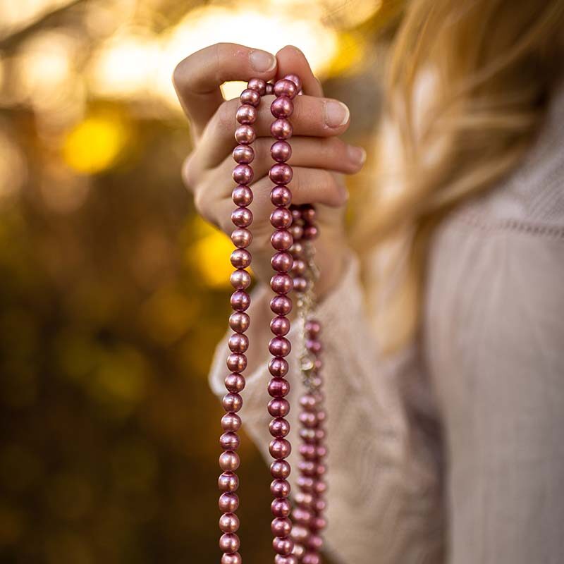 värilliset makeanveden helmet